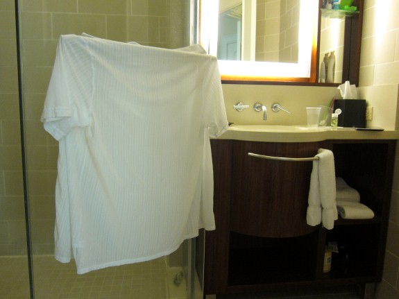 How to Dry a Shirt in a Hotel Room
