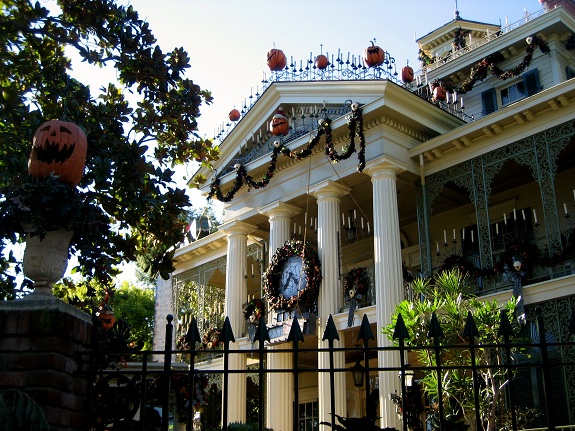 Nightmare Before Christmas Haunted Mansion Decorations